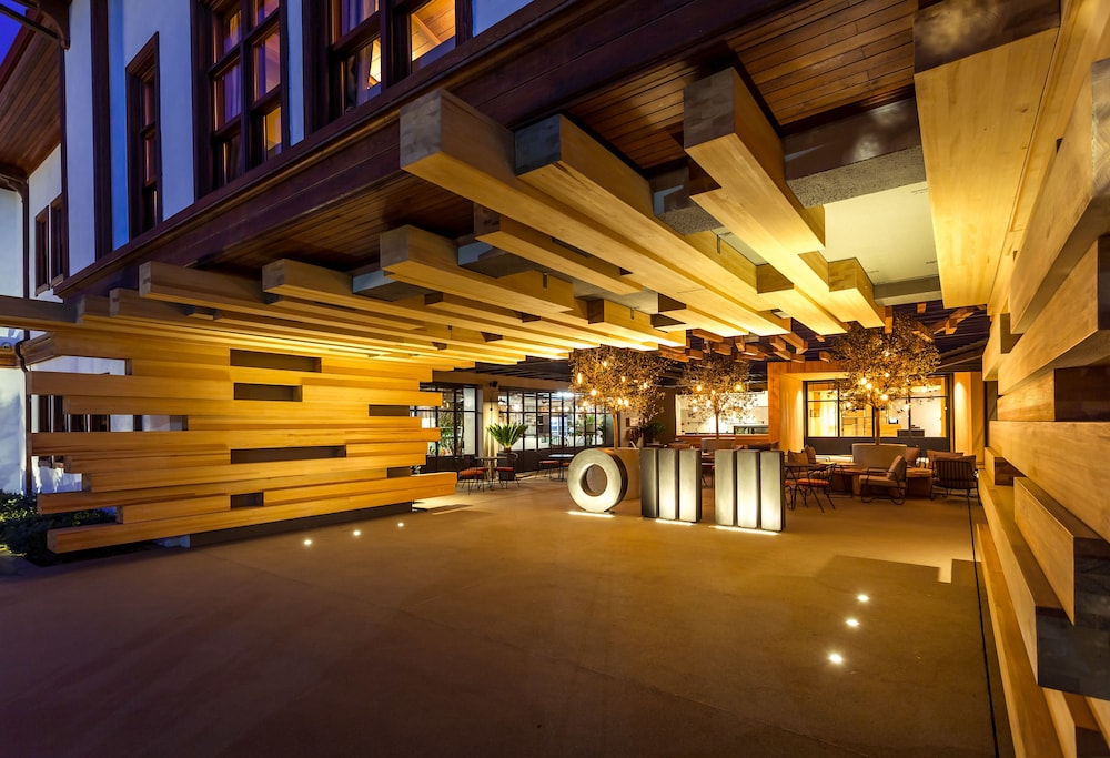 Omm Inn Hotel 32/47
