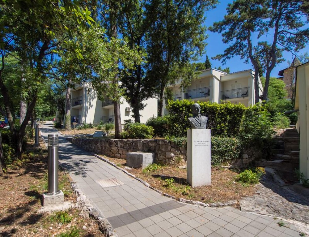 Hotel Vila Ruzica 55/64