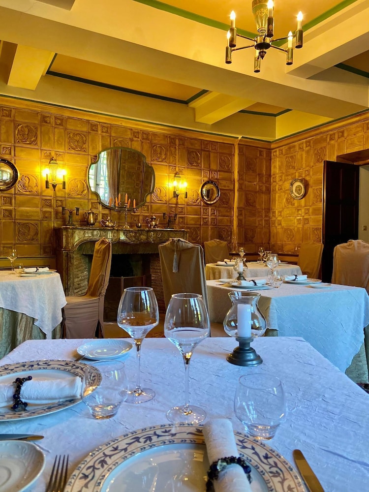 DOMUS SELECTA CHATEAU DE FLOURE 33/57
