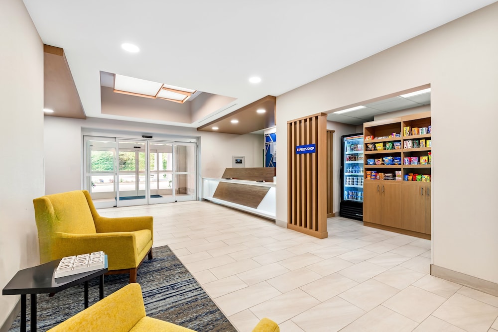 Holiday Inn Express & Suites Sylva - Western Carolina Area 34/50