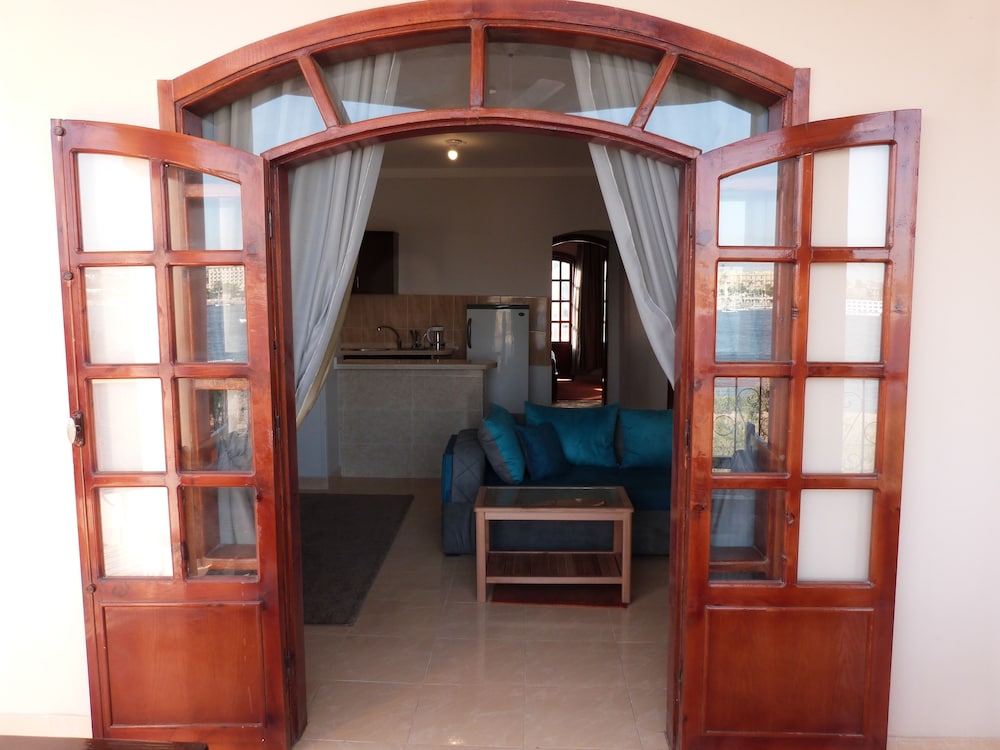 Luxor Plaza House 20/37