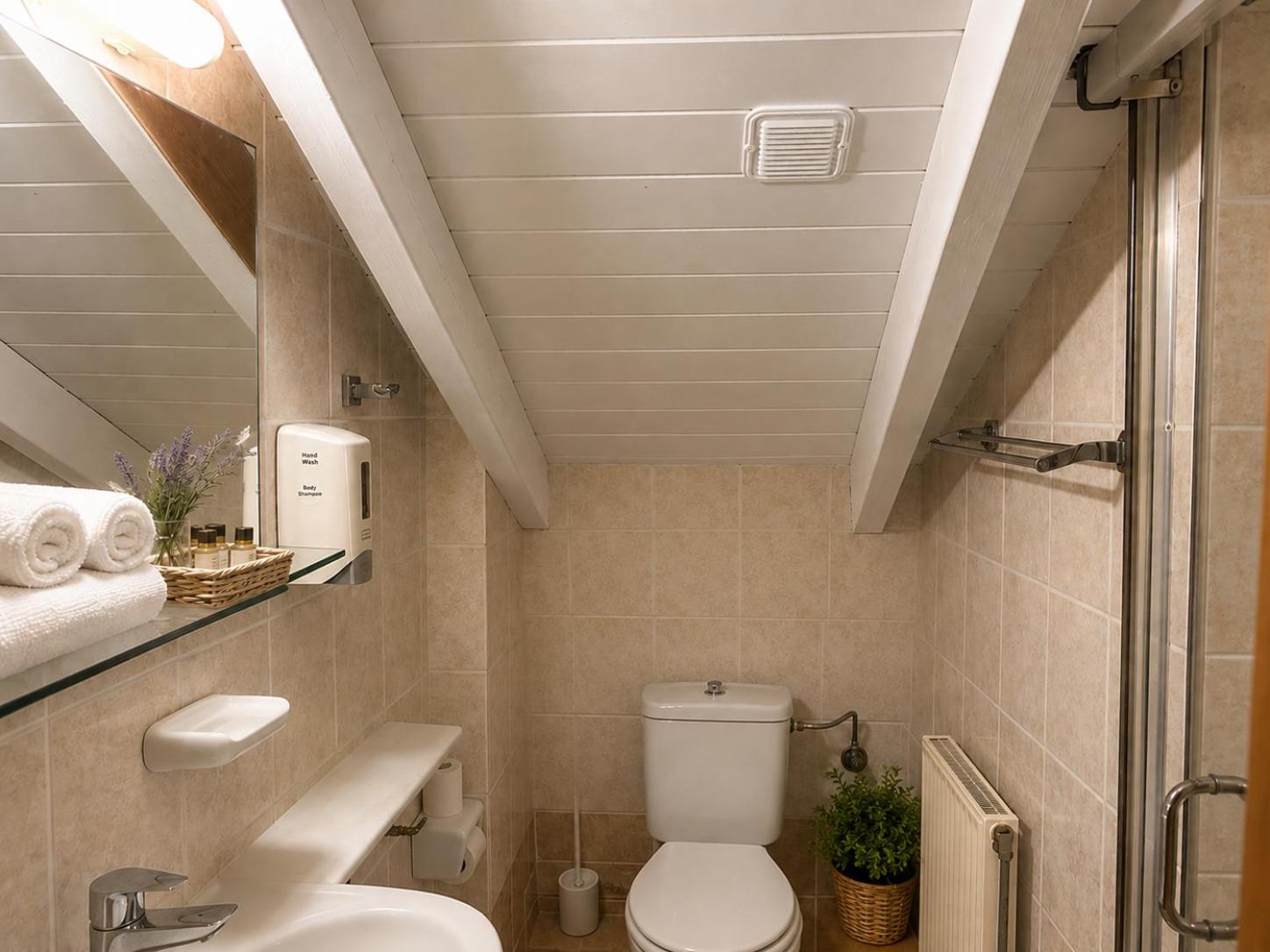 Brati Beach Hotel 54/56