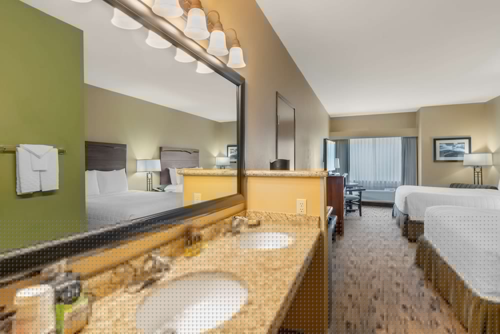 Best Western Plus Columbia River Inn 24/63