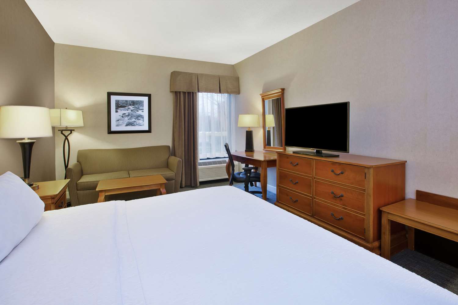 Study, King Bed