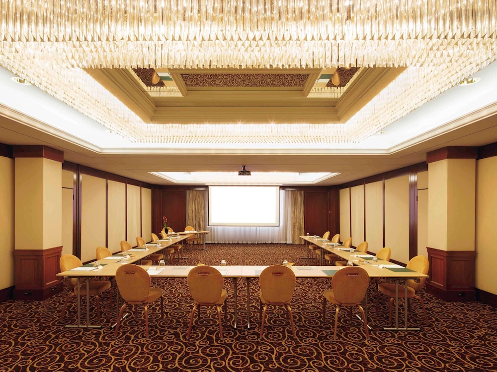 Movenpick Hotel Geneva 71/74