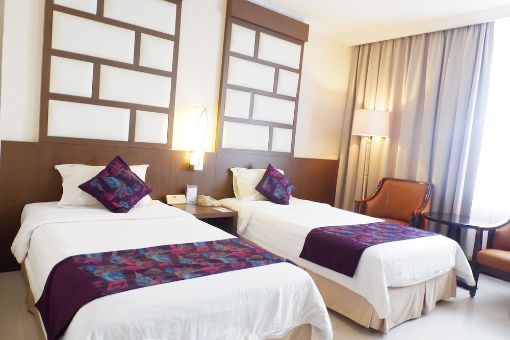 Kedaton Hotel 24/66
