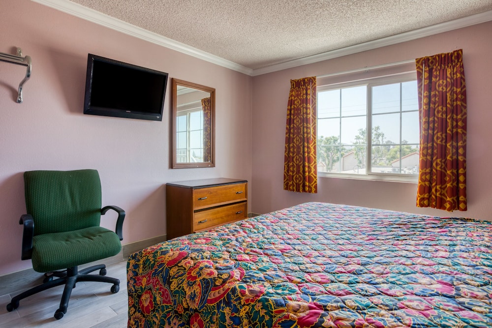 Heritage Inn And Suites 31/58