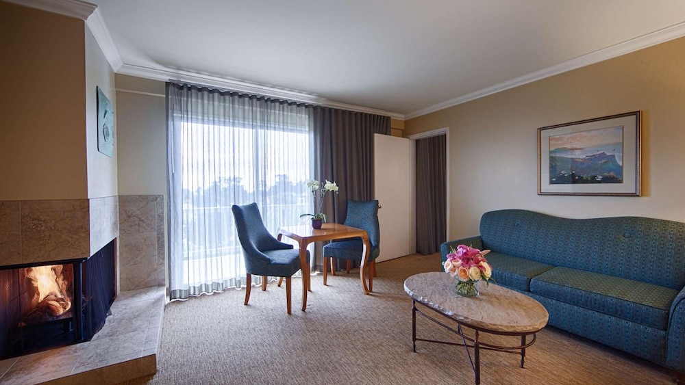 Carmel Bay View Inn 32/46