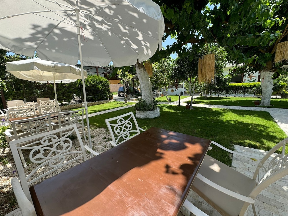 Alican Pension 22/27