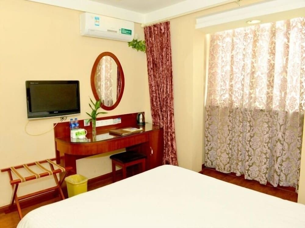 GreenTree Inn Hefei Chenghuangmiao Hotel 32/55