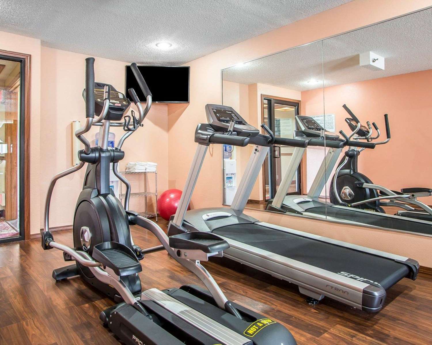 Quality Inn Morton at I-74 22/32