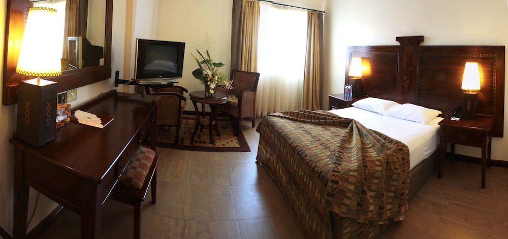 The African Regent Hotel 30/71