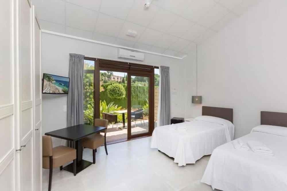 Hostal Xabina 15/50