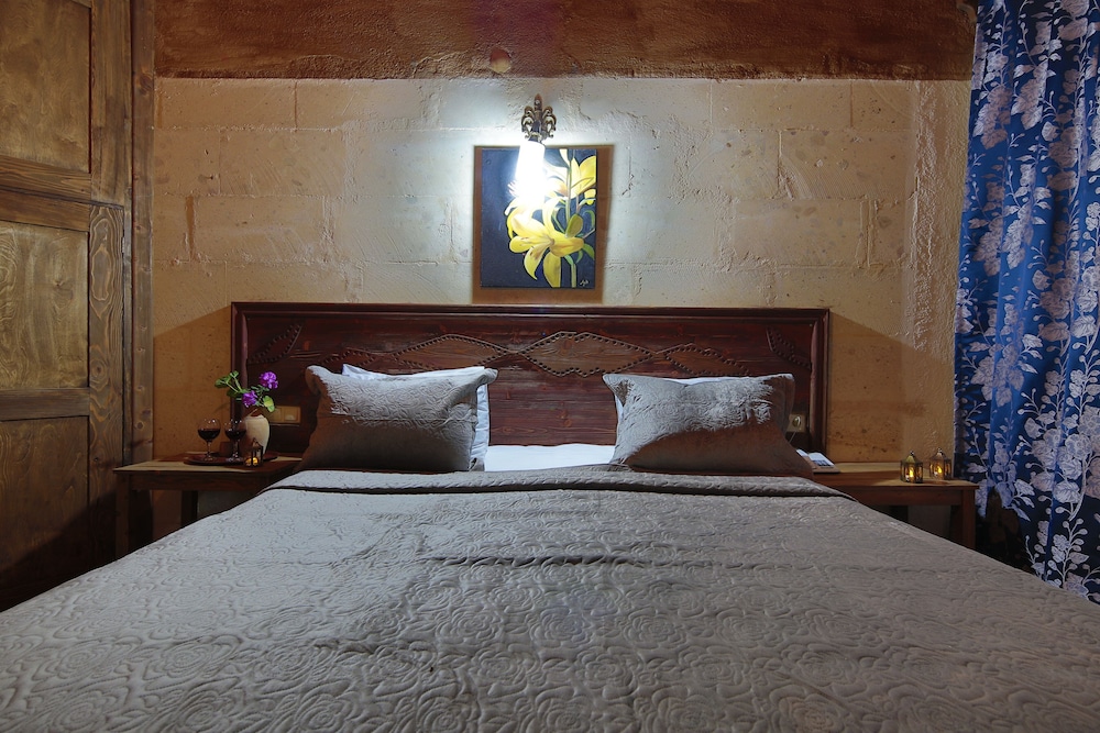 Jerveni Cave Hotel 16/47