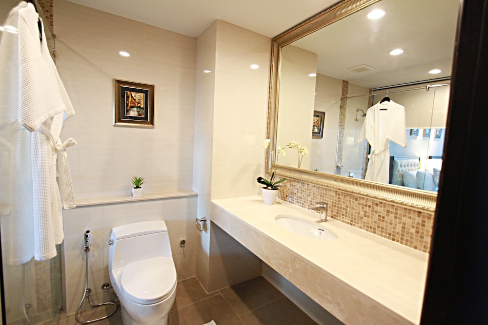 SN PLUS HOTEL 40/44