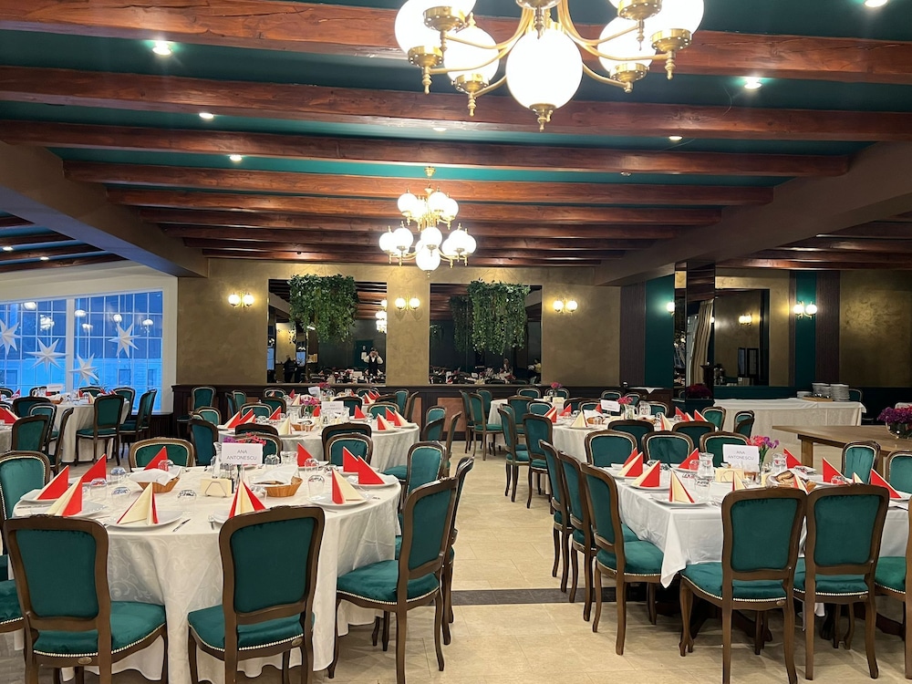 Monterai Resort 48/63