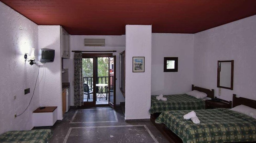 Club Lyda Hotel 44/66