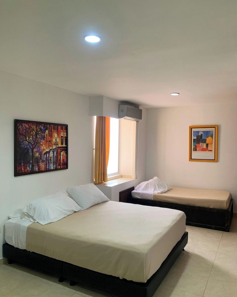 Junior Suite, Multiple Beds