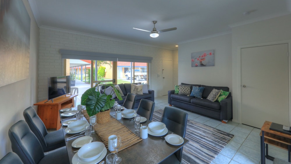 YAMBA MOTOR INN 37/62