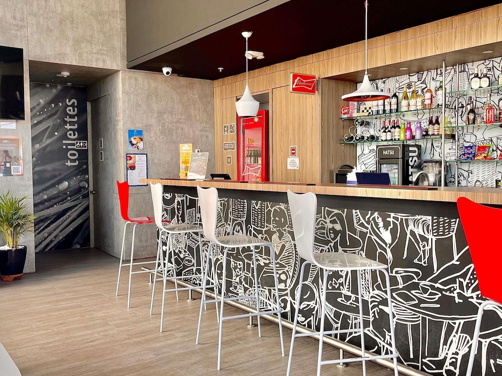 IBIS CARTAGENA MARBELLA 8/64