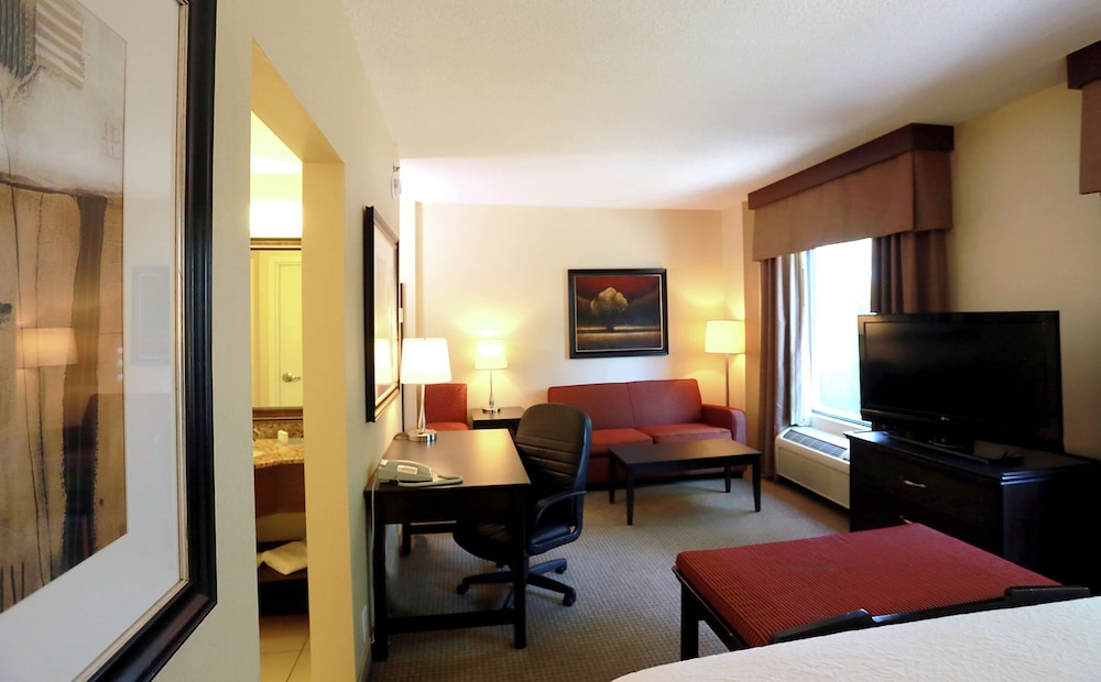 Hampton Inn and Suites by Hilton Laval 47/71