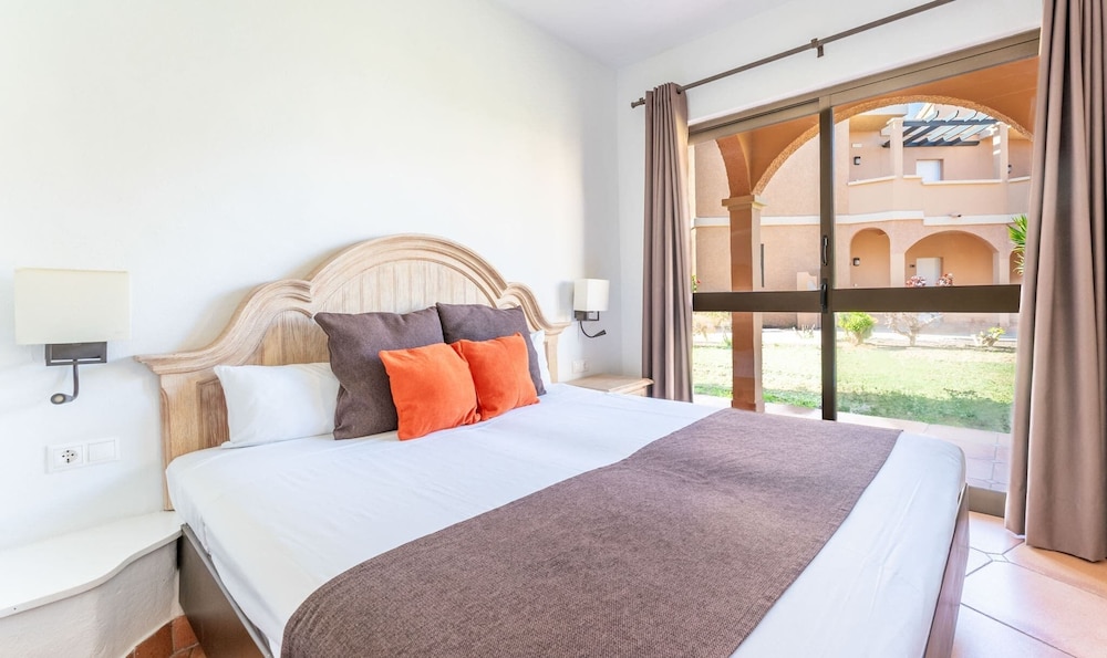 Comfort, Triple, Twin Beds, Murphy Bed