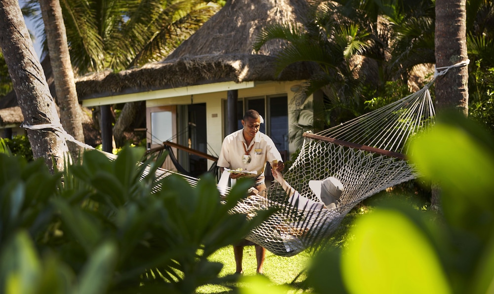Outrigger Fiji Beach Resort 9/31