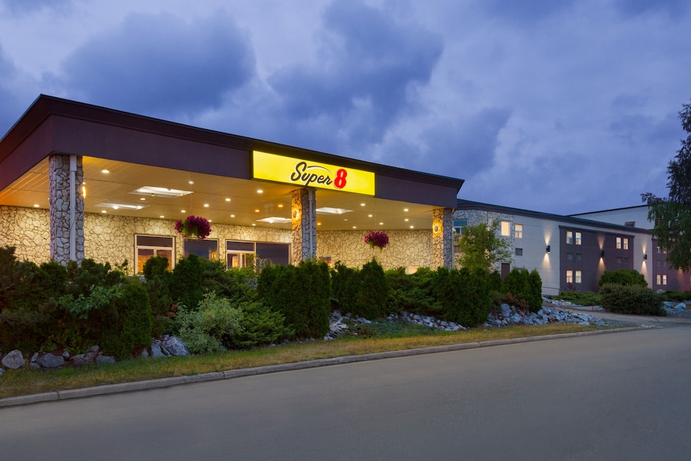 Super 8 By Wyndham Prince George 1/52