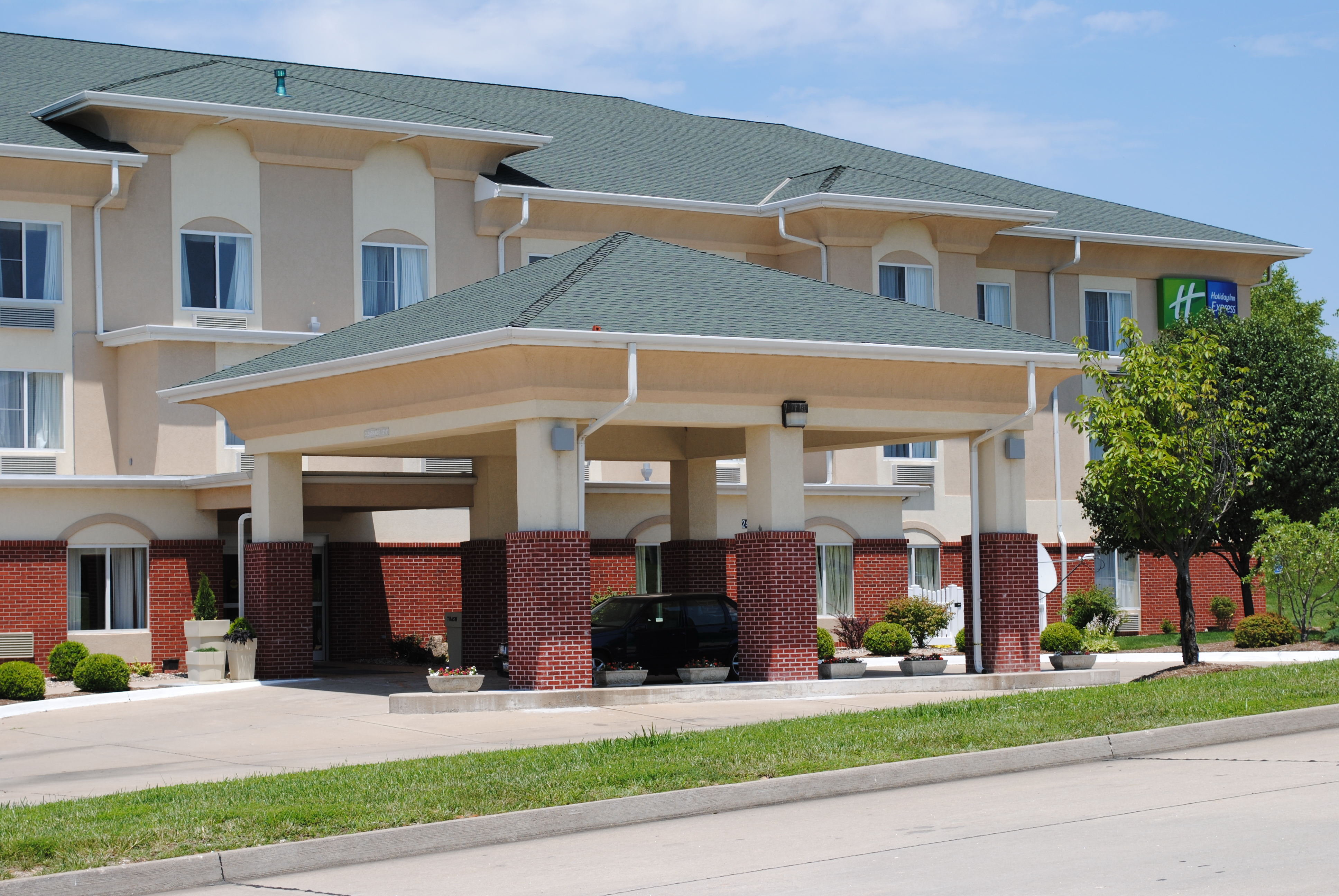 Holiday Inn Express Boonville 4/50