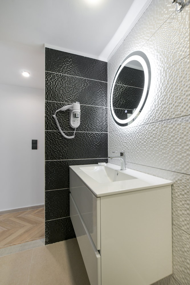 Georgias Garden by Omilos Hotels 7/50