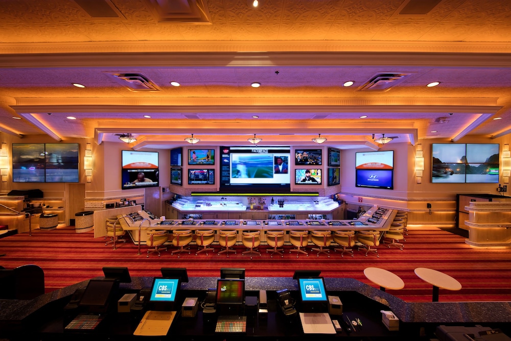 Western Village Inn & Casino 1/32