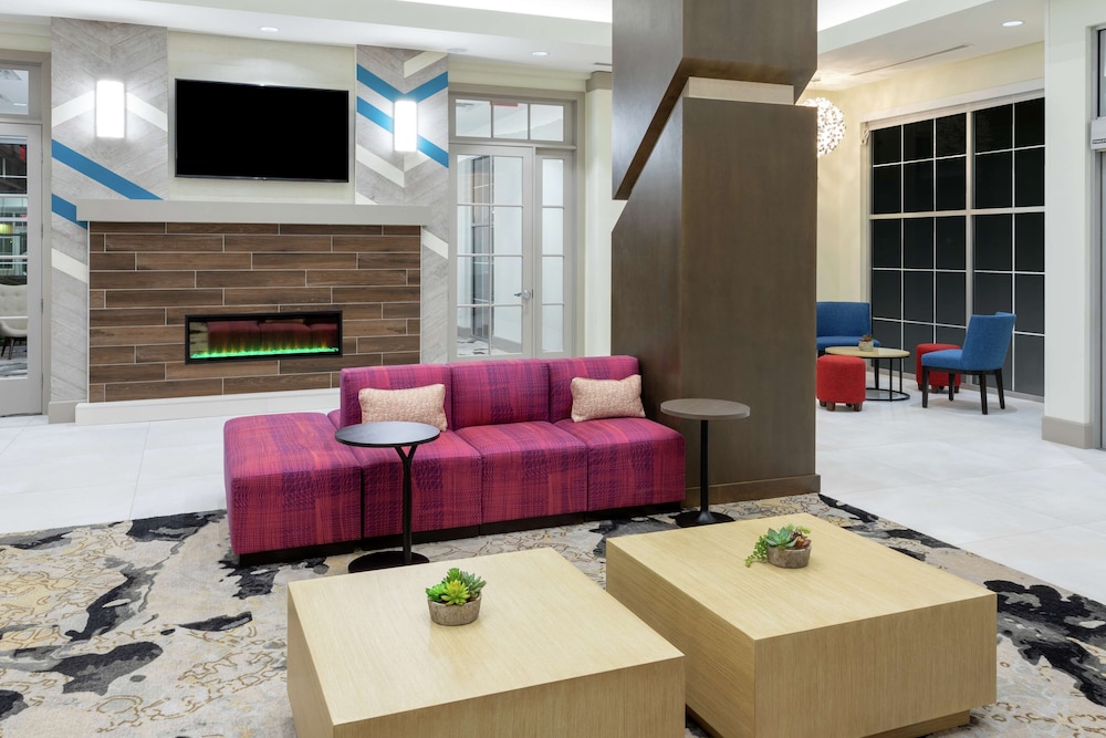 Hilton Garden Inn St. Cloud, MN 25/34
