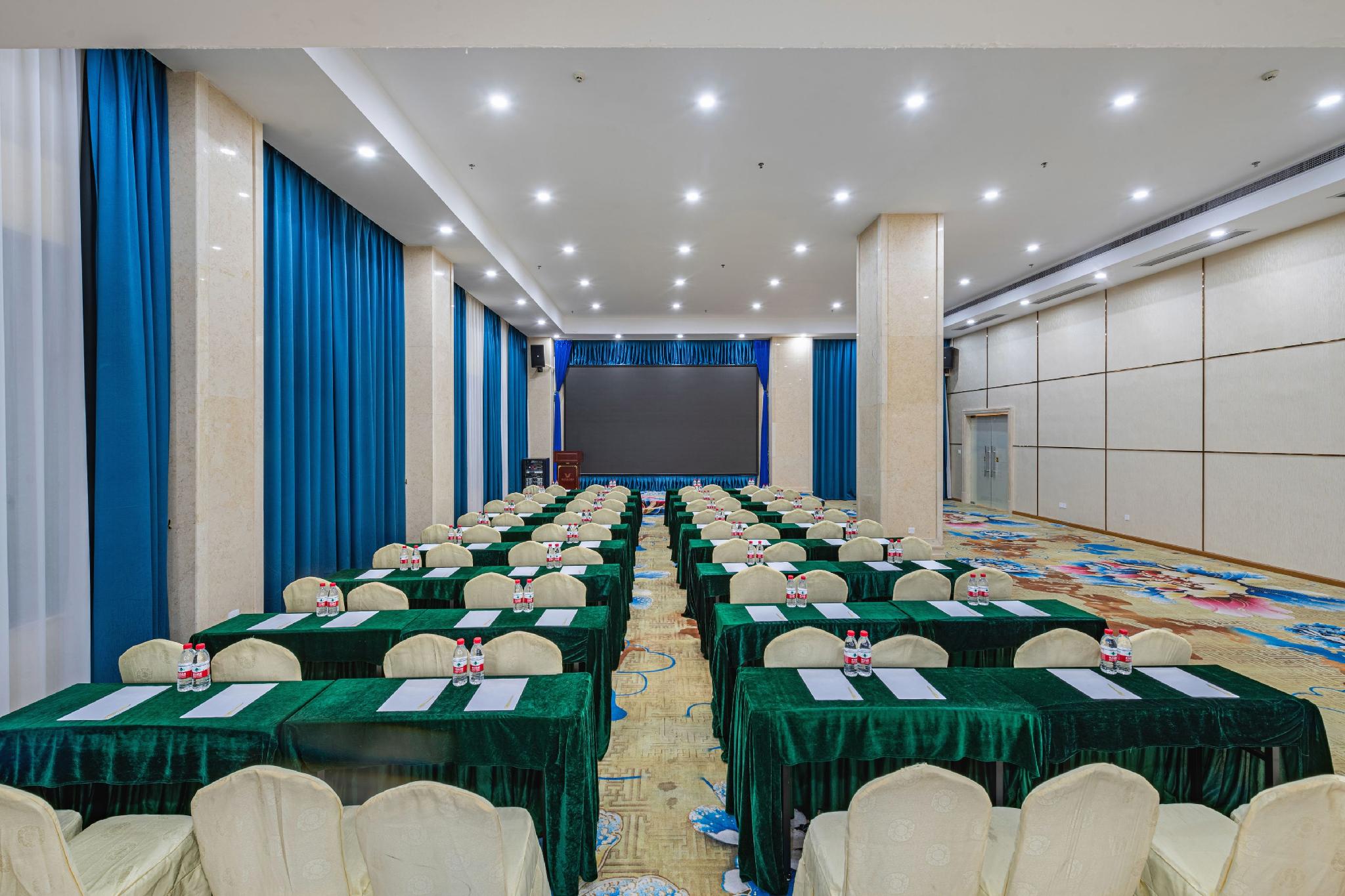 Vienna Hotel (Dongguan Tangxia Huayuan Street) 52/60