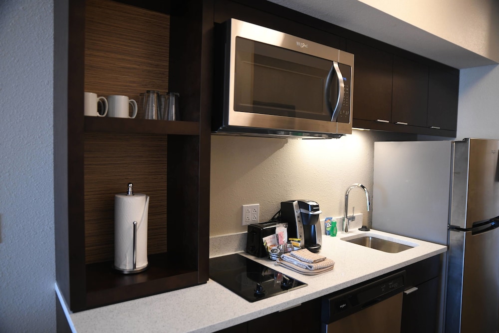 Towneplace Suites Kansas City At Briarcliff 34/45
