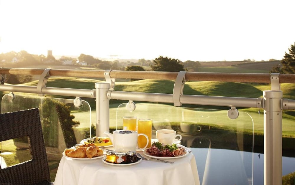 St Mellion International Resort 34/36