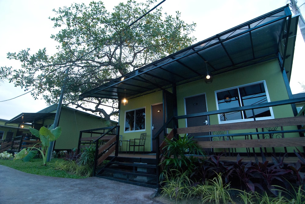 Casa Fina Fine Homes 7/66