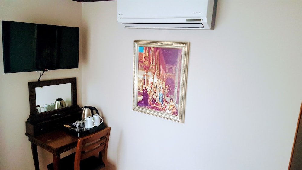 Mytra Hotel 35/50