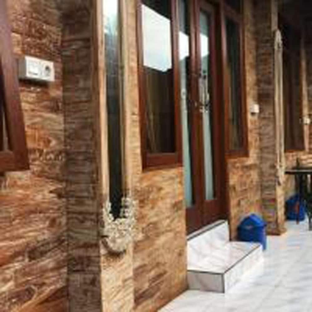 Bulan Bali Hostel 45/45