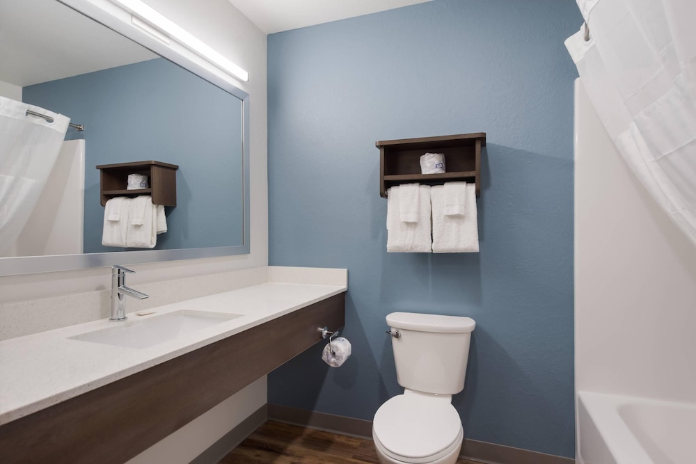 WoodSpring Suites Tampa Airport North Veterans Expressway 38/40