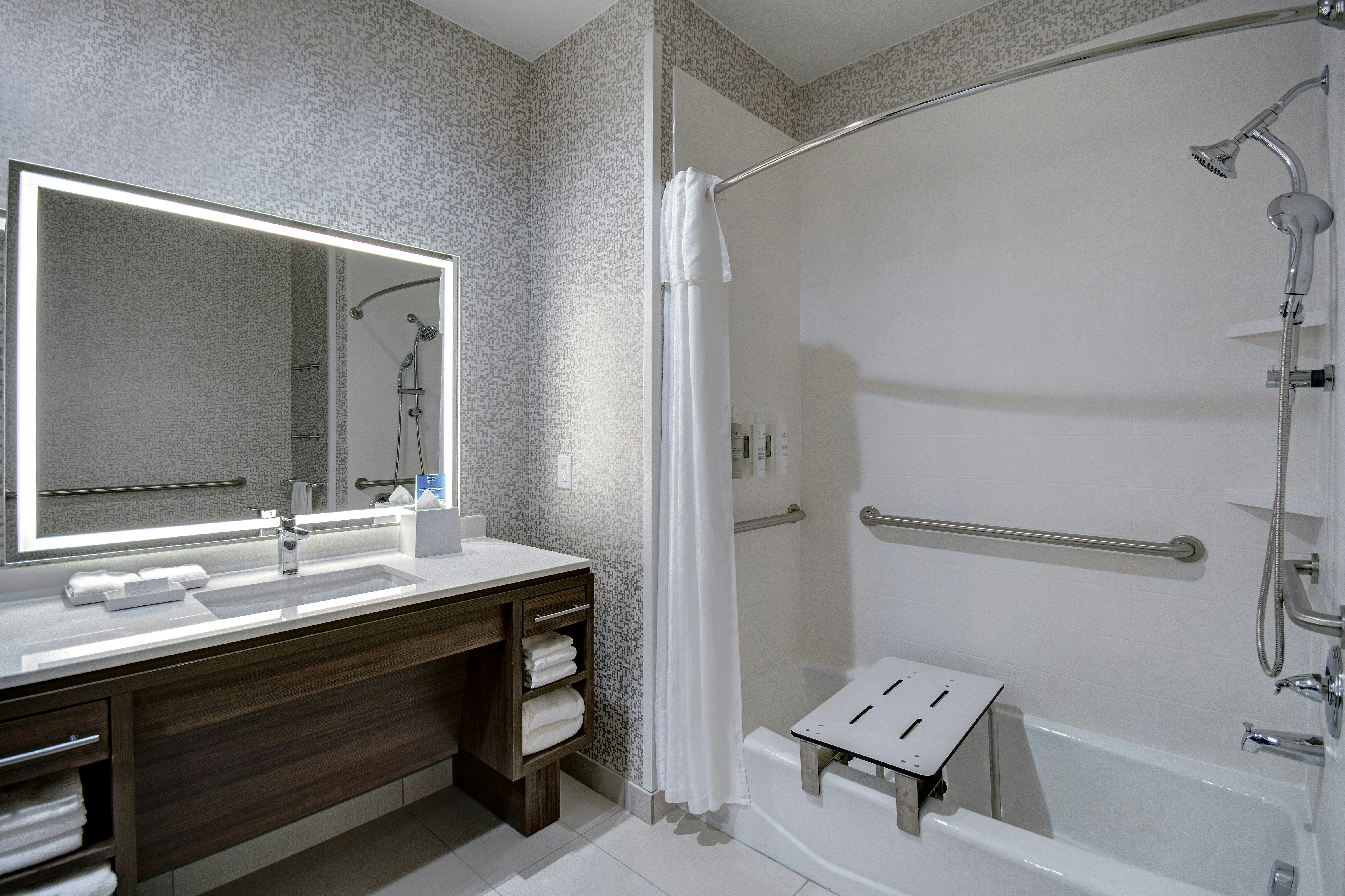 استوديو بسريرين كوين لذوي الإعاقة