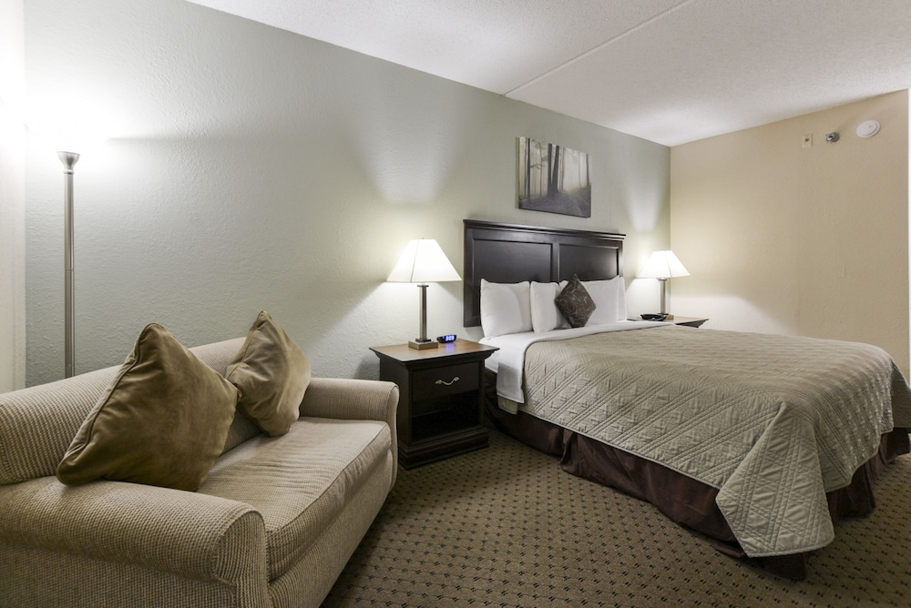 Grand View Inn and Suites 18/42