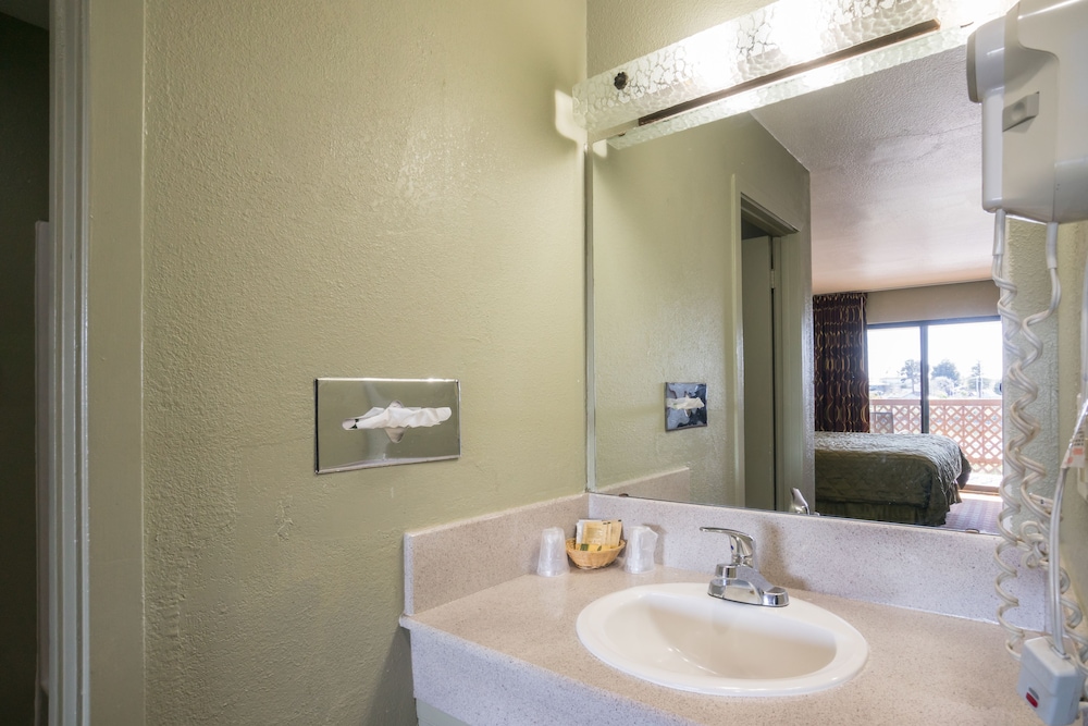 Ocean Gate Inn 30/58