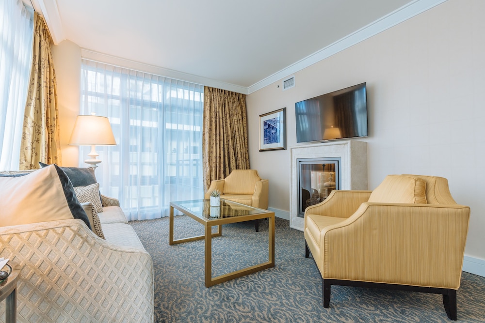 L'Hermitage Hotel 37/70