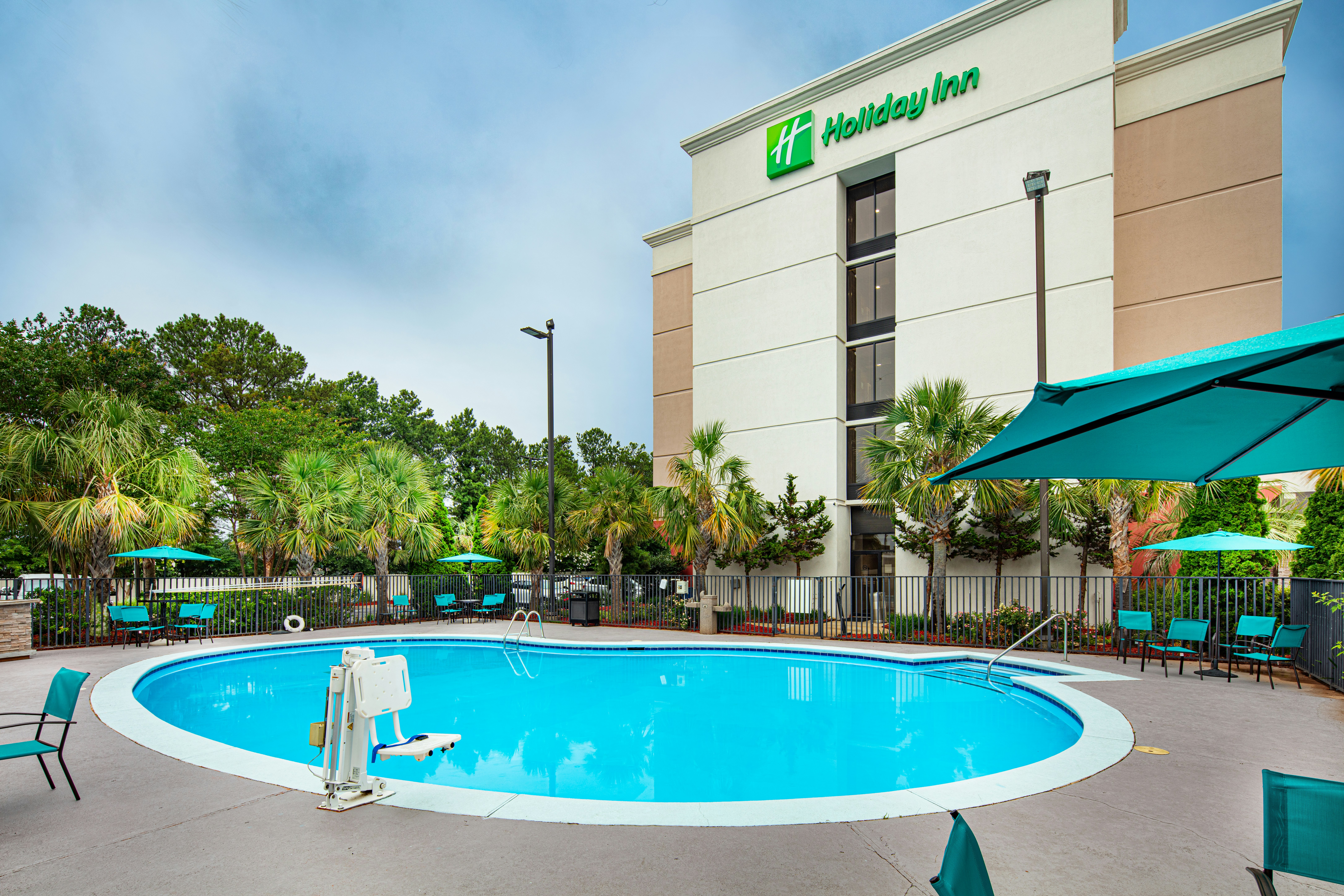 Holiday Inn Atlanta Northlake 10/38