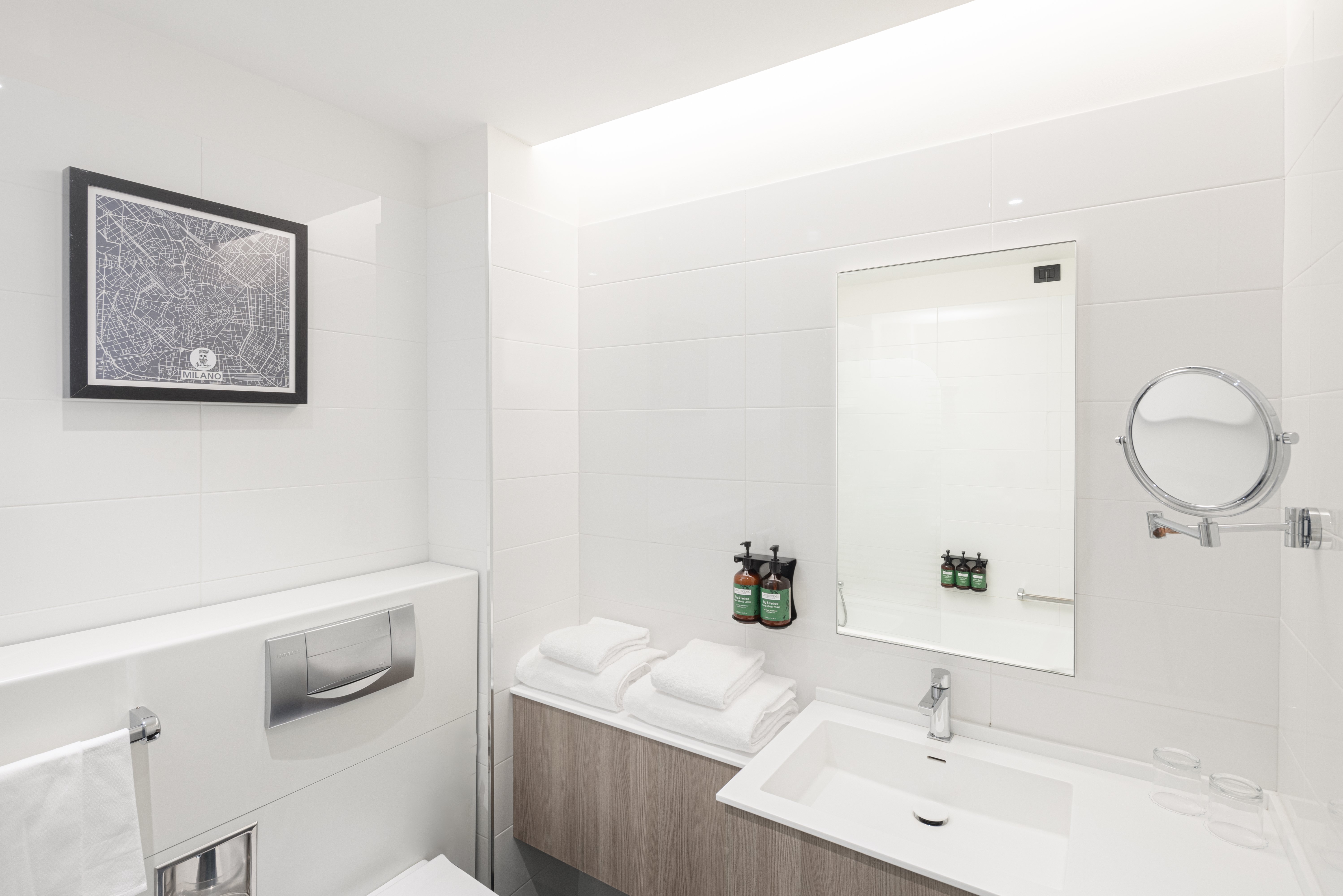 غرفة بريميوم بسرير كوين، Crowne Plaza Hotel Milan Linate 4/5