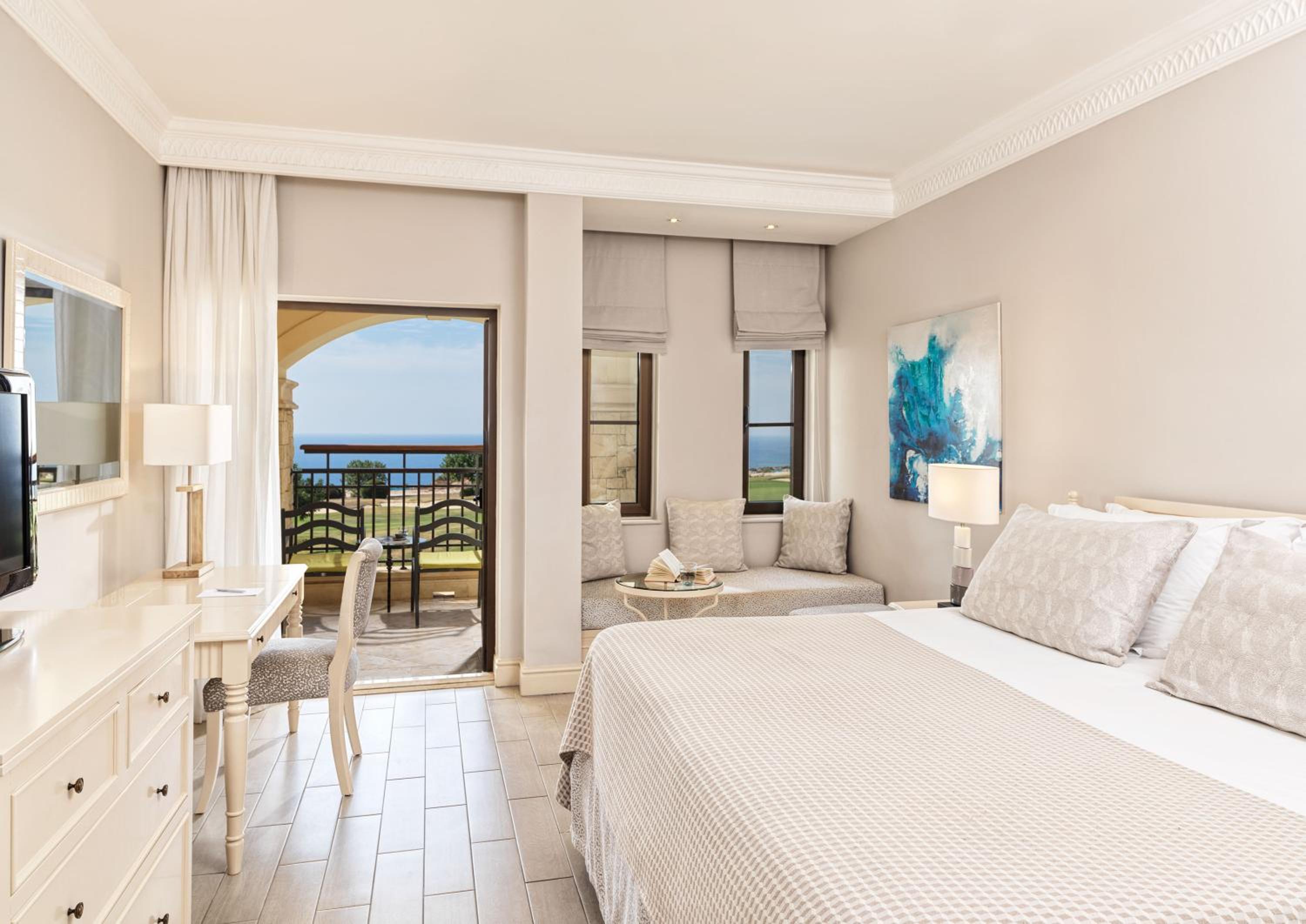 DOUBLE ROOM DELUXE GOLF AND SEA VIEW