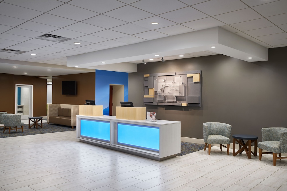 HOLIDAY INN EXPRESS RICHMOND-DOWNTOWN 8/58