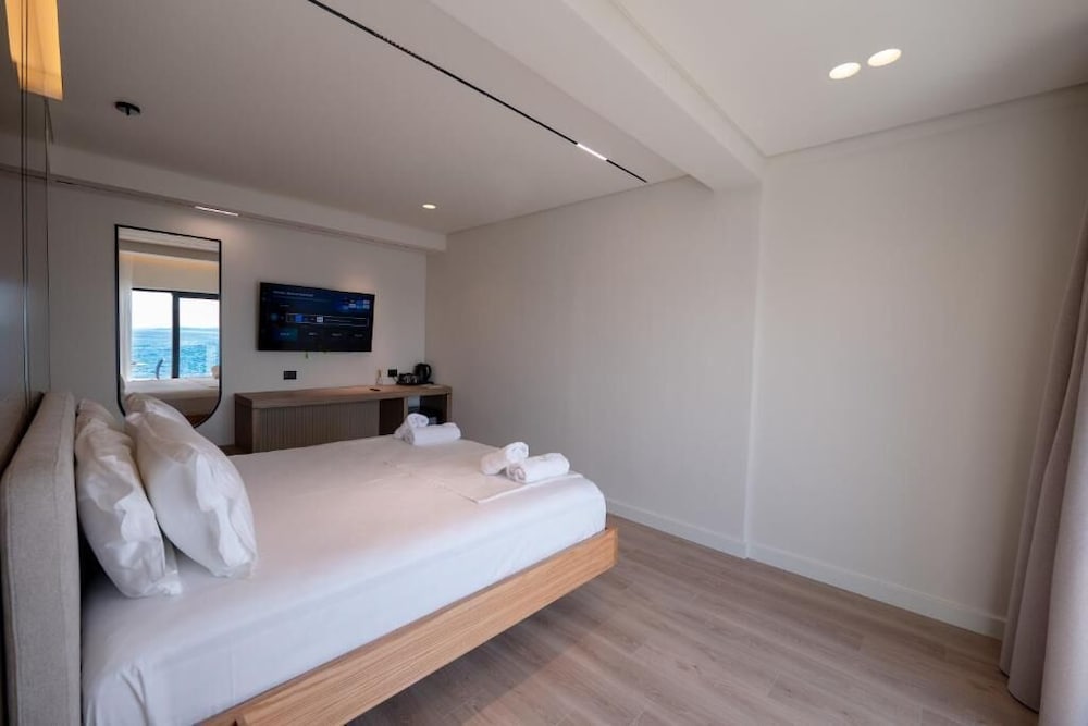 GRAND HOTEL SARANDA 8/50