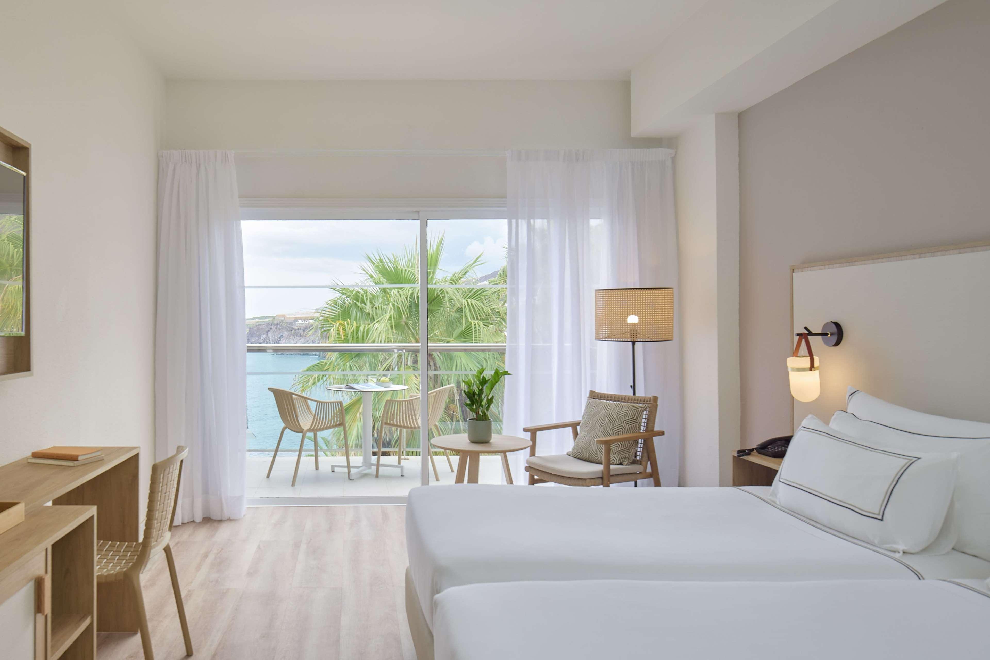 Melia, Sea Front