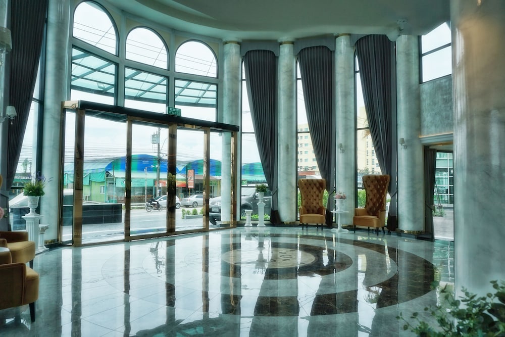 The Green View Hotel 20/50